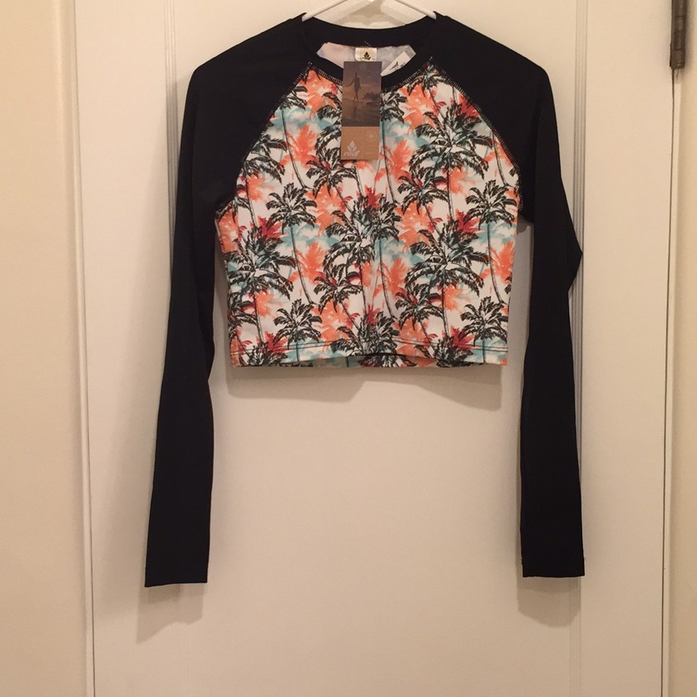 Reef Rash guard. NWWT!!